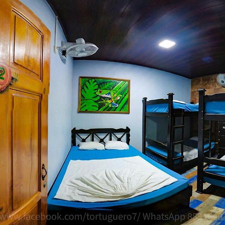 Hostel Tortuguero 7Backpackers Eksteriør bilde