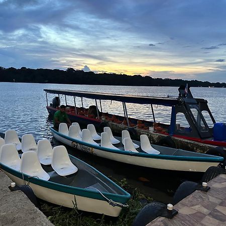 Hostel Tortuguero 7Backpackers Eksteriør bilde