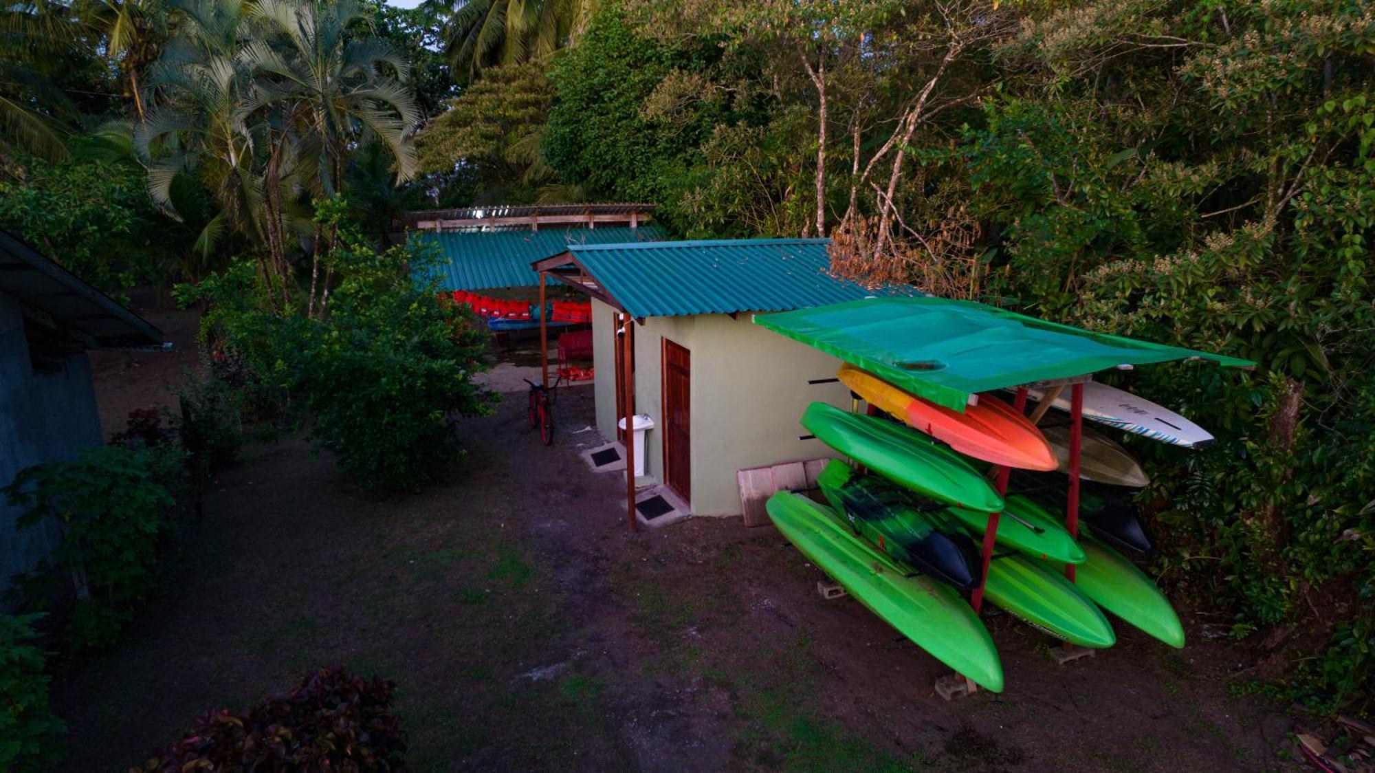 Hostel Tortuguero 7Backpackers Eksteriør bilde