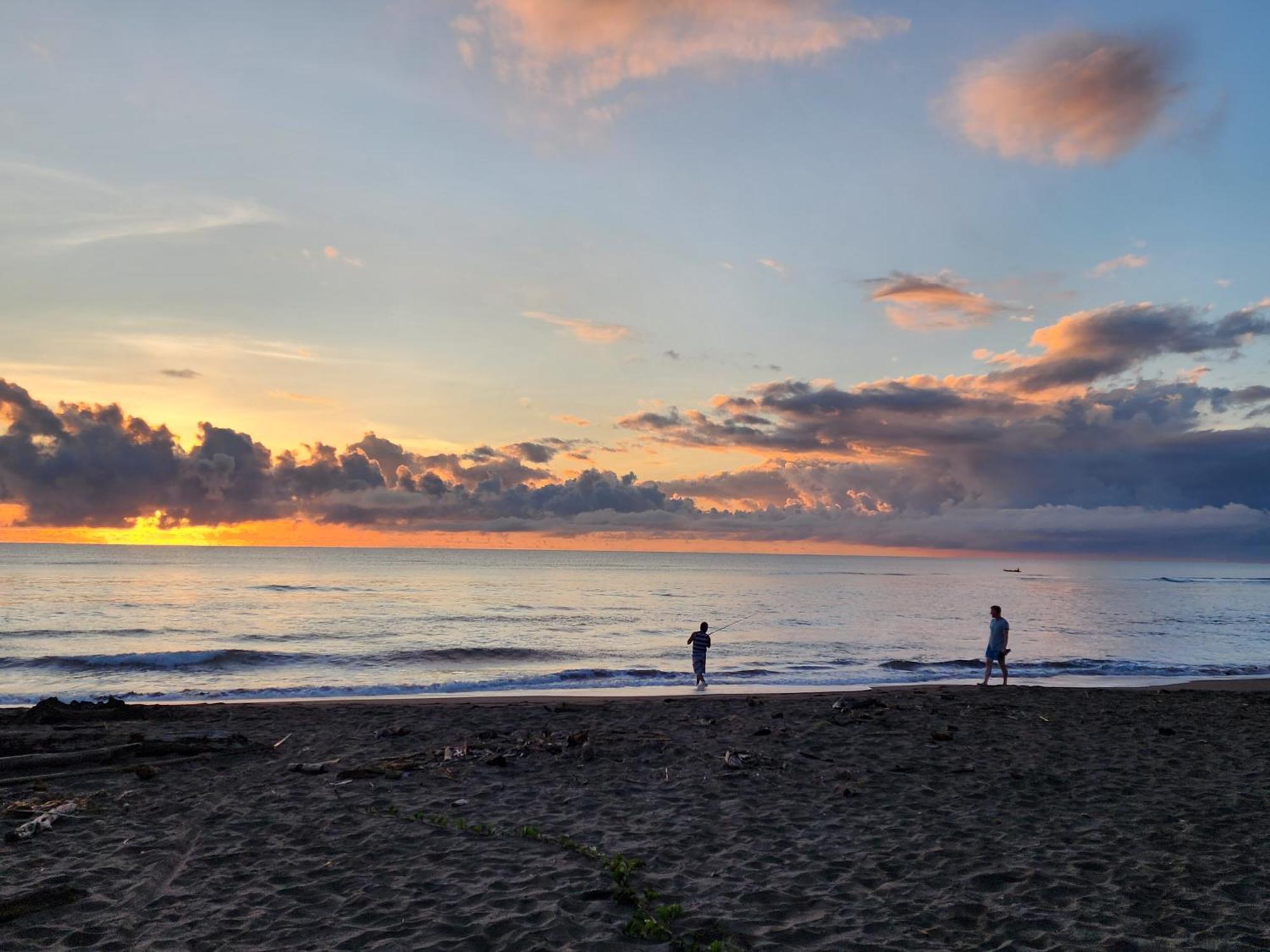 Hostel Tortuguero 7Backpackers Eksteriør bilde